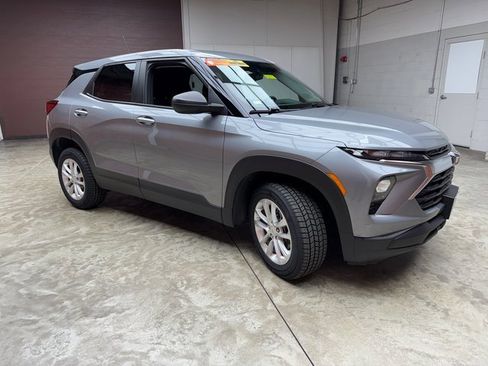 Used 2024 Chevrolet TrailBlazer LS w/ LS Convenience Package image 7