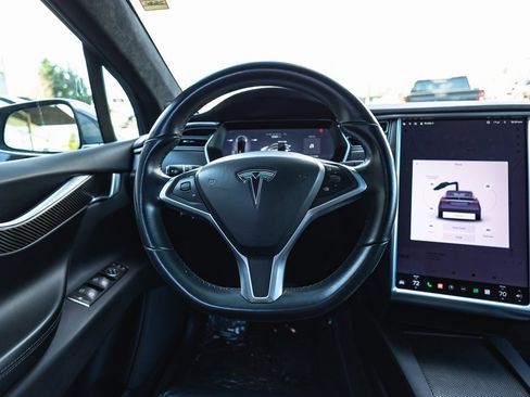 Used 2017 Tesla Model X 100D image 30