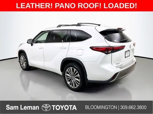 Used 2023 Toyota Highlander Platinum image 5