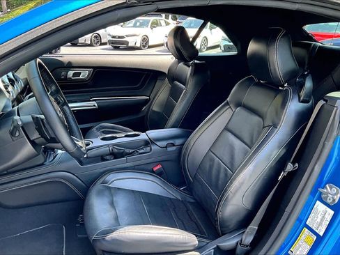 Used 2021 Ford Mustang GT Premium w/ Equipment Group 401A image 7