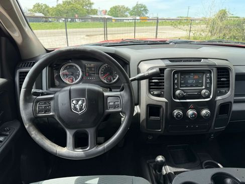 Used 2018 RAM 3500 Tradesman w/ Chrome Appearance Group image 10