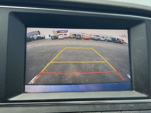 Used 2017 Hyundai Elantra Limited image 9