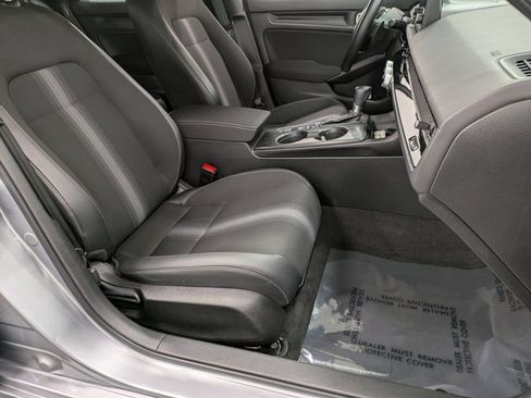 Used 2023 Honda Civic Sport image 28