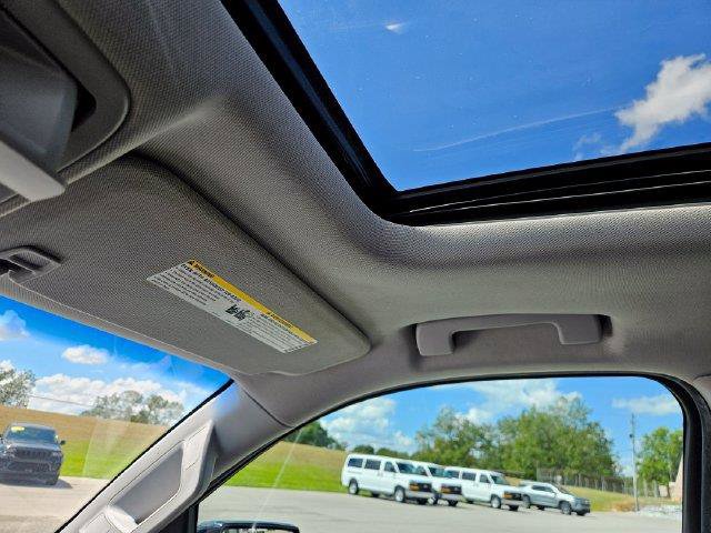 Used 2020 GMC Yukon SLT w/ Open Road Package RWD image 21