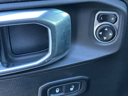 Used 2021 Jeep Wrangler Unlimited Sport image 13
