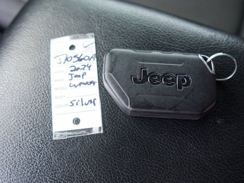 Used 2024 Jeep Wrangler Sport AWD/4WD image 32