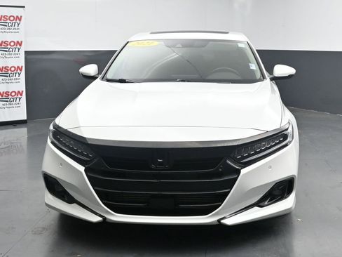 Used 2021 Honda Accord Touring image 3