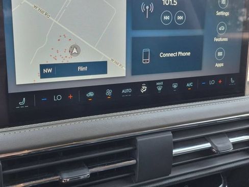 Certified 2023 Lincoln Corsair AWD w/ Towing Package image 22