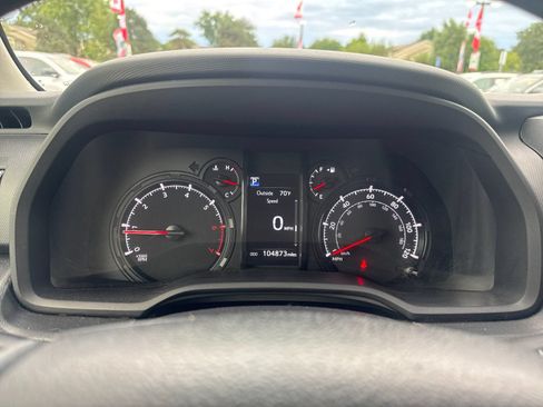 Used 2021 Toyota 4Runner SR5 Premium w/ Moonroof Package AWD/4WD image 25