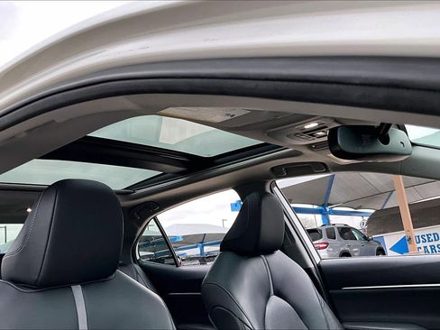 Used 2023 Toyota Camry XSE image 13