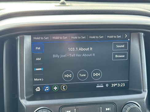 Used 2022 Chevrolet Colorado LT w/ Luxury Package image 19