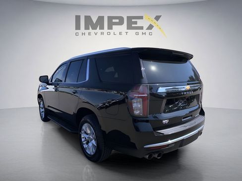 Used 2024 Chevrolet Tahoe Premier RWD image 3