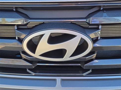 New 2026 Hyundai Tucson SE image 12