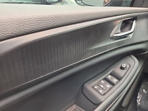 Certified 2025 Jeep Grand Cherokee Altitude AWD/4WD image 6