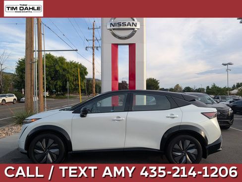 Used 2024 Nissan Ariya AWD image 1