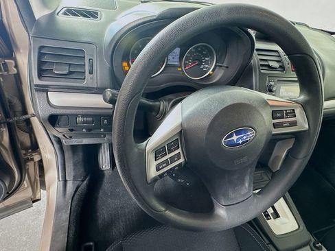 Used 2015 Subaru Forester 2.5i w/ Alloy Wheel Package image 4