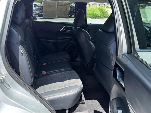 Used 2024 Mitsubishi Outlander SE FWD image 12