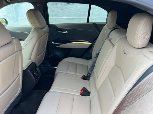 Used 2025 Cadillac XT4 Premium Luxury FWD image 15