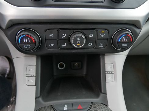 Used 2017 GMC Acadia SLT image 20