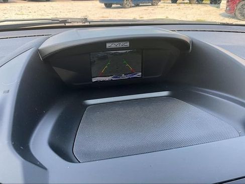 Used 2017 Ford Escape SE AWD/4WD image 22