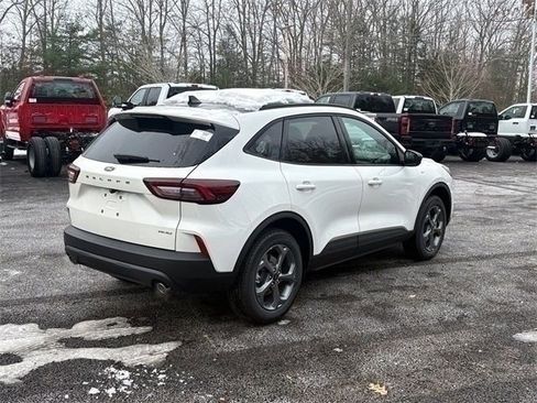 New 2026 Ford Escape ST-Line w/ Cold Weather Package AWD/4WD image 5