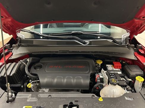 Used 2022 Jeep Compass Limited image 12