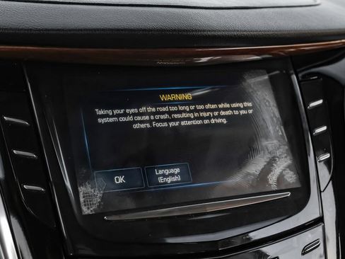 Used 2018 Cadillac Escalade Luxury RWD image 25