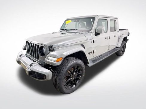 Used 2022 Jeep Gladiator Overland image 3
