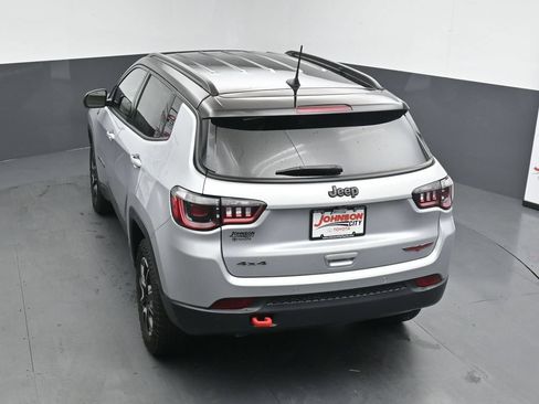 Used 2024 Jeep Compass Trailhawk AWD/4WD image 34