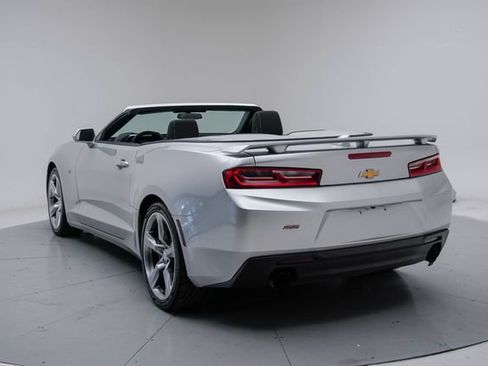 Used 2017 Chevrolet Camaro SS RWD image 3
