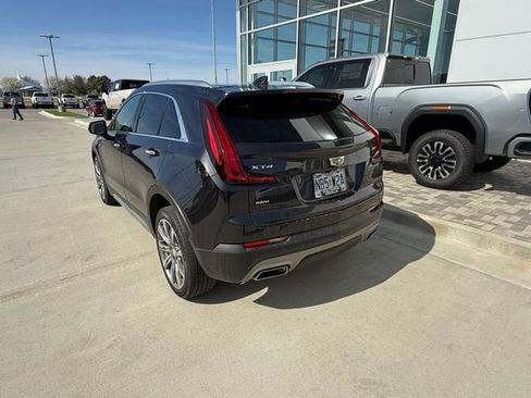 Used 2023 Cadillac XT4 Premium Luxury image 5