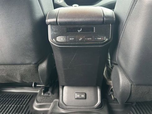 Certified 2025 Toyota Highlander XSE image 15