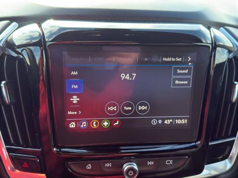 Used 2023 Chevrolet Traverse LT w/ LPO, Floor Liner Package image 19