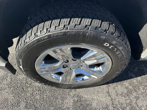 Used 2017 Chevrolet Silverado 1500 Custom w/ Custom Convenience Package image 25