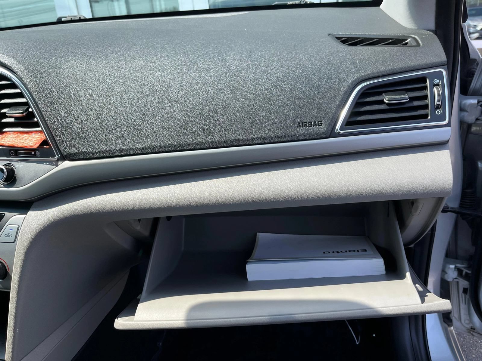 Used 2018 Hyundai Elantra SEL FWD image 24
