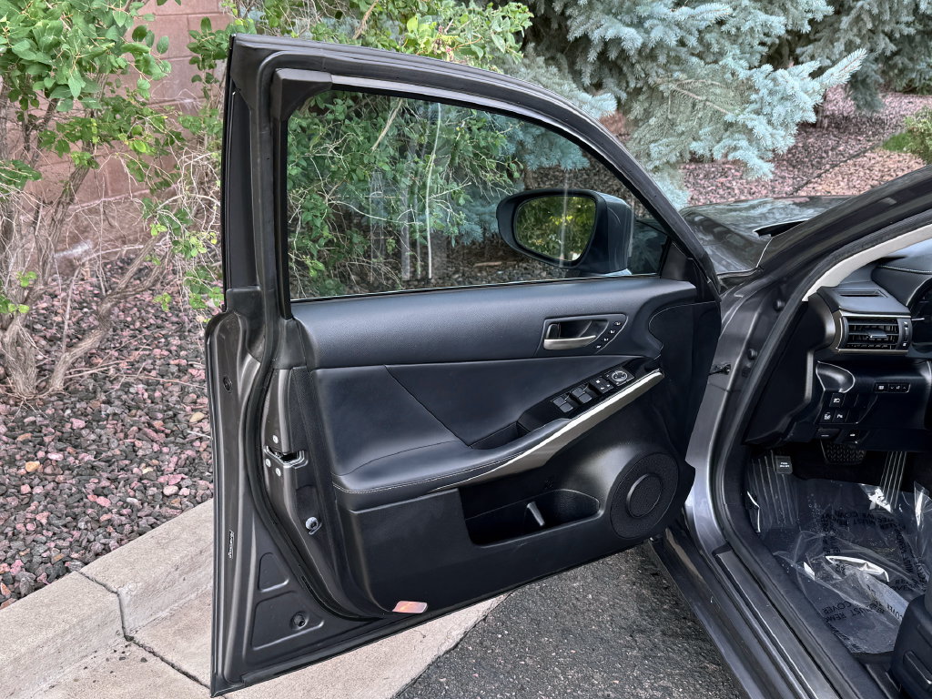 Used 2019 Lexus IS 300 AWD image 16