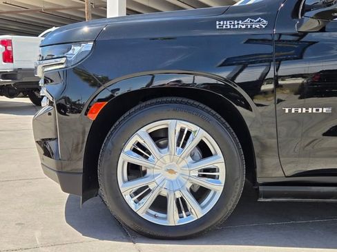 Certified 2024 Chevrolet Tahoe High Country AWD/4WD image 9