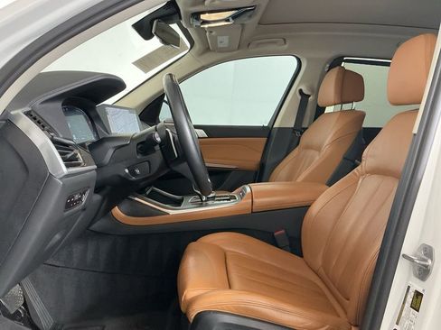 Certified 2022 BMW X7 xDrive40i w/ Executive Package image 23