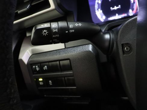 Certified 2024 Toyota Tacoma TRD Sport AWD/4WD image 25