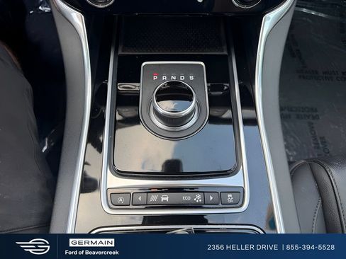 Used 2017 Jaguar XF Premium AWD/4WD image 17