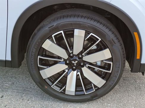 New 2026 Mitsubishi Outlander SE image 10