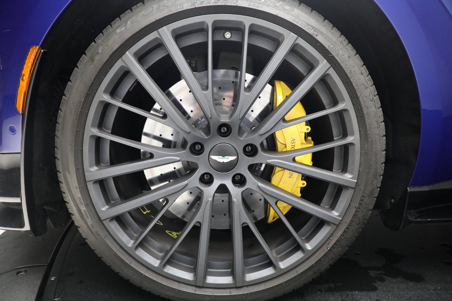 Used 2024 Aston Martin DBX 707 AWD/4WD image 13