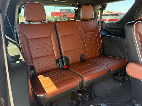 Used 2024 GMC Yukon Denali Ultimate AWD/4WD image 45