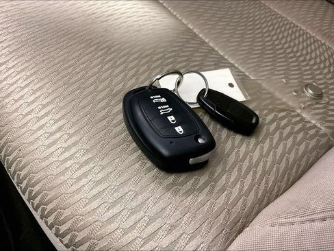 Used 2016 Hyundai Santa Fe Sport w/ Option Group 02 FWD image 13