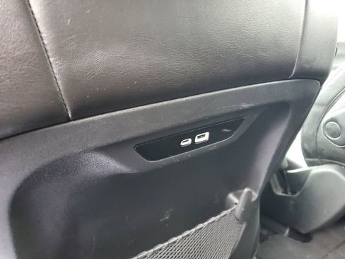 Used 2025 Chrysler Pacifica Select image 31