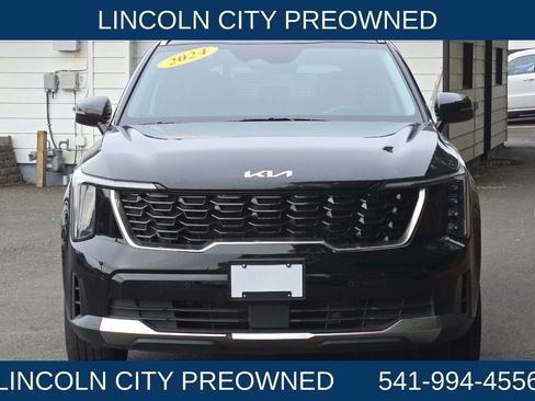 Used 2024 Kia Sorento S AWD/4WD image 9