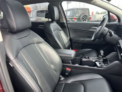 Certified 2023 Kia Sportage SX image 25
