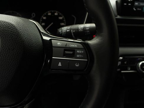 Used 2025 Honda Pilot EX-L image 31