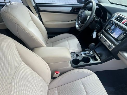 Used 2019 Subaru Outback 2.5i image 16