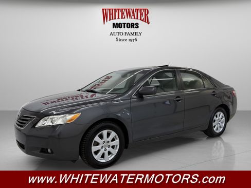 Used 2007 Toyota Camry XLE FWD image 1